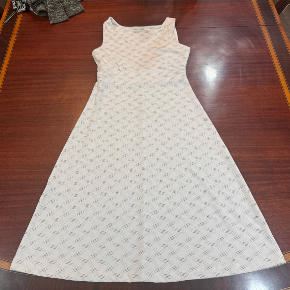 Eddie Bauer White and Gray Patterned Dress